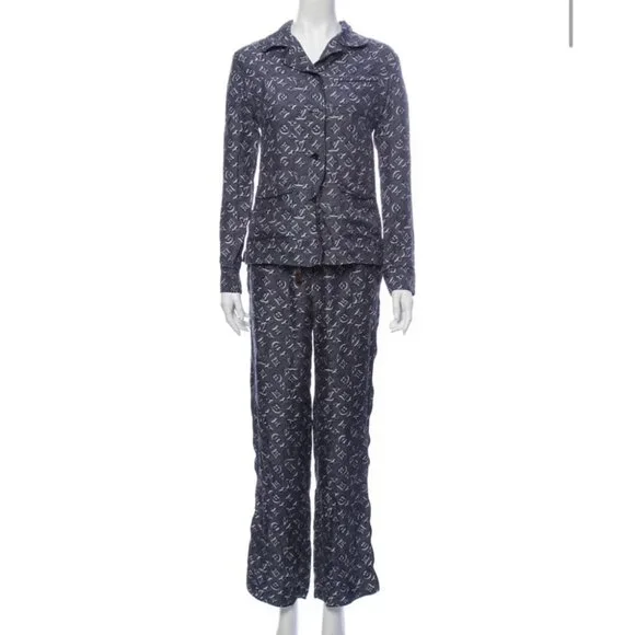 Louis vuitton silk pjs hotsell